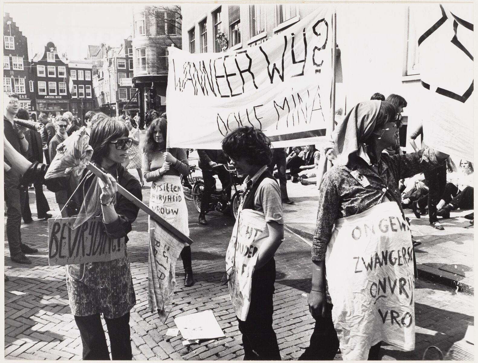 Historie – Dolle Mina